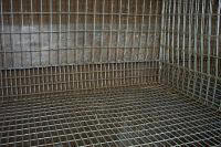 Baby Saver Wire in all-wire rabbit hanging cage